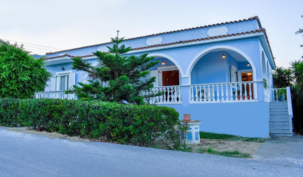 Vicky'S Village Private House Fiolitis Luaran gambar