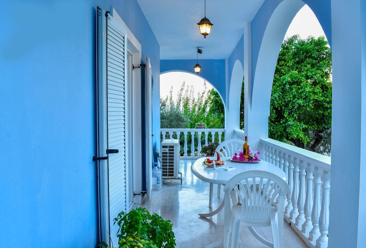 Vicky'S Village Private House Fiolitis Luaran gambar