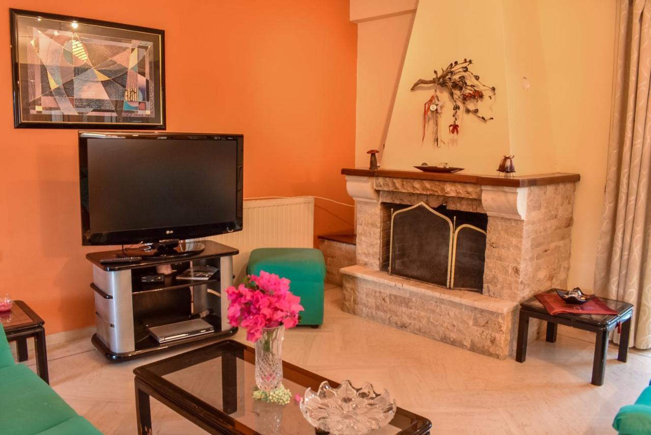 Vicky'S Village Private House Fiolitis Luaran gambar